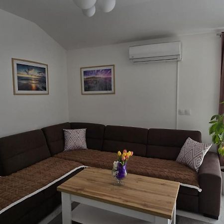 Apartman Grosic برنا المظهر الخارجي الصورة