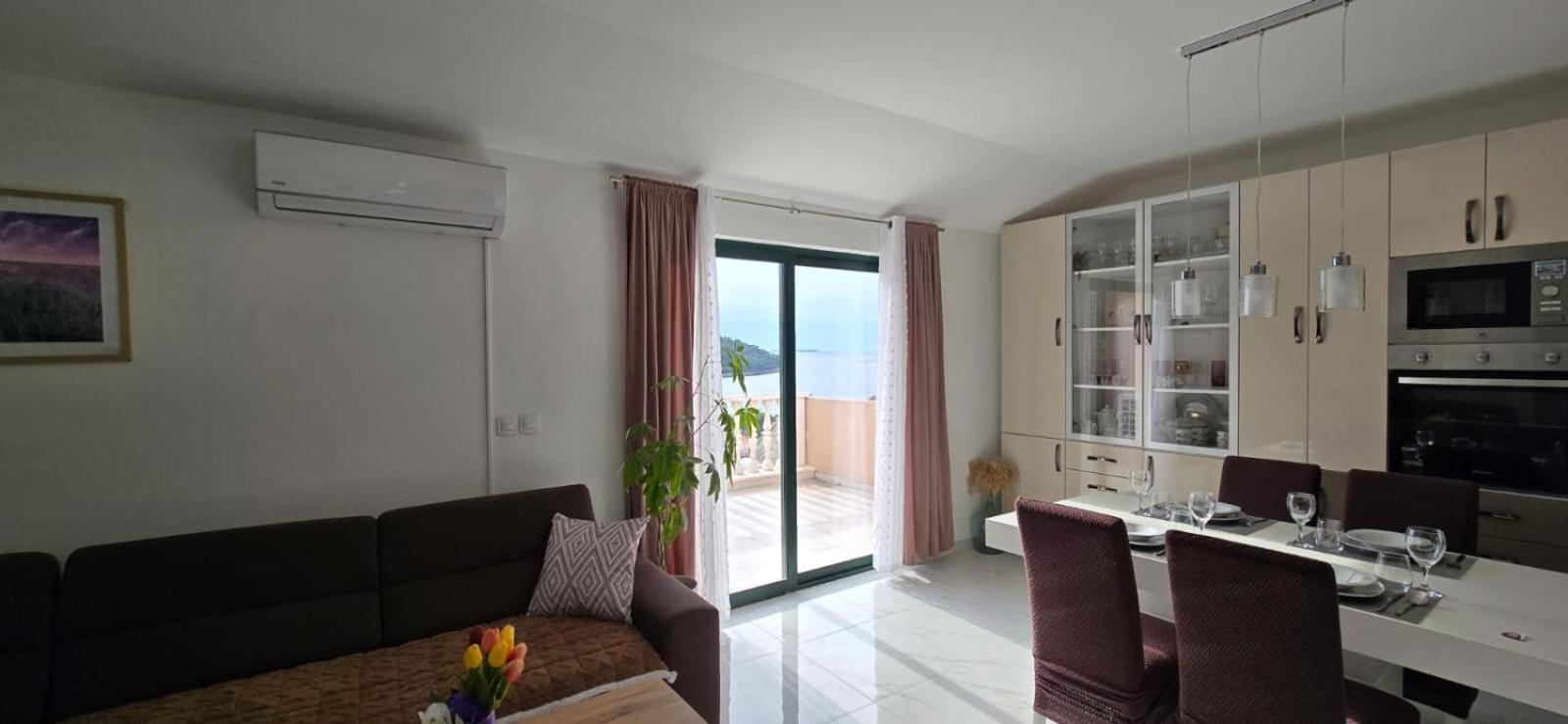 Apartman Grosic برنا المظهر الخارجي الصورة