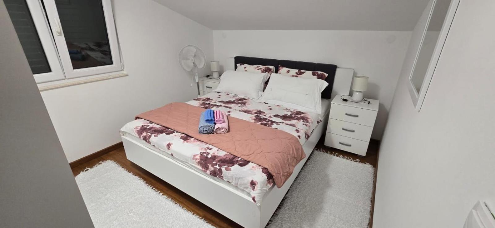 Apartman Grosic برنا المظهر الخارجي الصورة